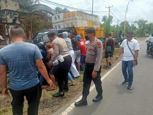 Pikap Seruduk Motor di Buleleng, 2 Orang Luka Parah