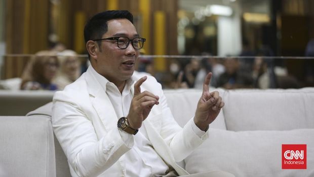 Gubernur Jawa Barat Ridwan Kamil di Gedung Transmedia, Jakarta Selatan, Selasa (31/1). (CNNIndonesia/Mundri Winanto)