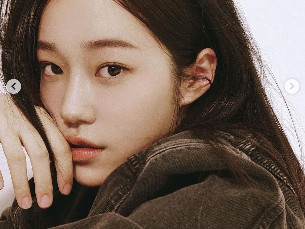 7 Foto Roh Yoon Seo, Pemain Drakor Crash Course in Romance Cantiknya Viral 7 Foto Roh Yoon Seo, Pemain Drakor Crash Course in Romance Cantiknya Viral