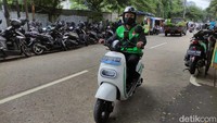 BBM Terancam Naik, Ojol Siap-siap Hijrah ke Motor Listrik
