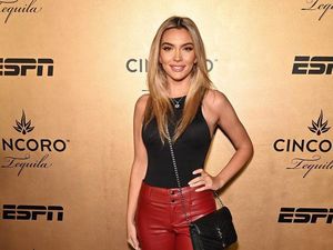 Jurnalis Ini Singgung Organisasi Miss Universe Bangkrut karena Transgender