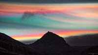 Awan Pelangi Langka Hiasi Langit Arktik Seperti Aurora