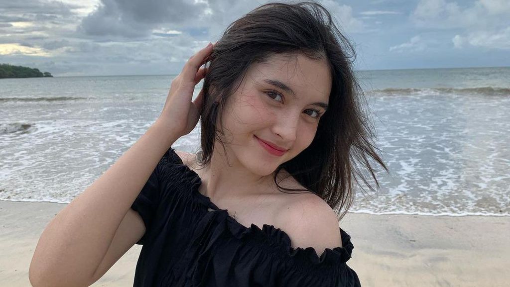 8 Gaya Gaby Rosse, Selebgram Kelahiran Kanada Penyuka Pete 8 Gaya Gaby Rosse, Selebgram Kelahiran Kanada Penyuka Pete