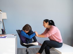 Biar Tak Jadi Tamak, Ortu Wajib Tahu Cara Ajarkan Anak Makna Cukup