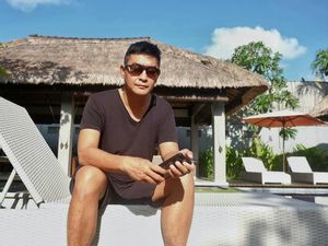 Irgi Fahrezi dan Kurma Kenangan Sebelum Ibunda Meninggal Irgi Fahrezi dan Kurma Kenangan Sebelum Ibunda Meninggal
