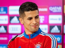 Joao Cancelo Cabut Bukan karena Pep