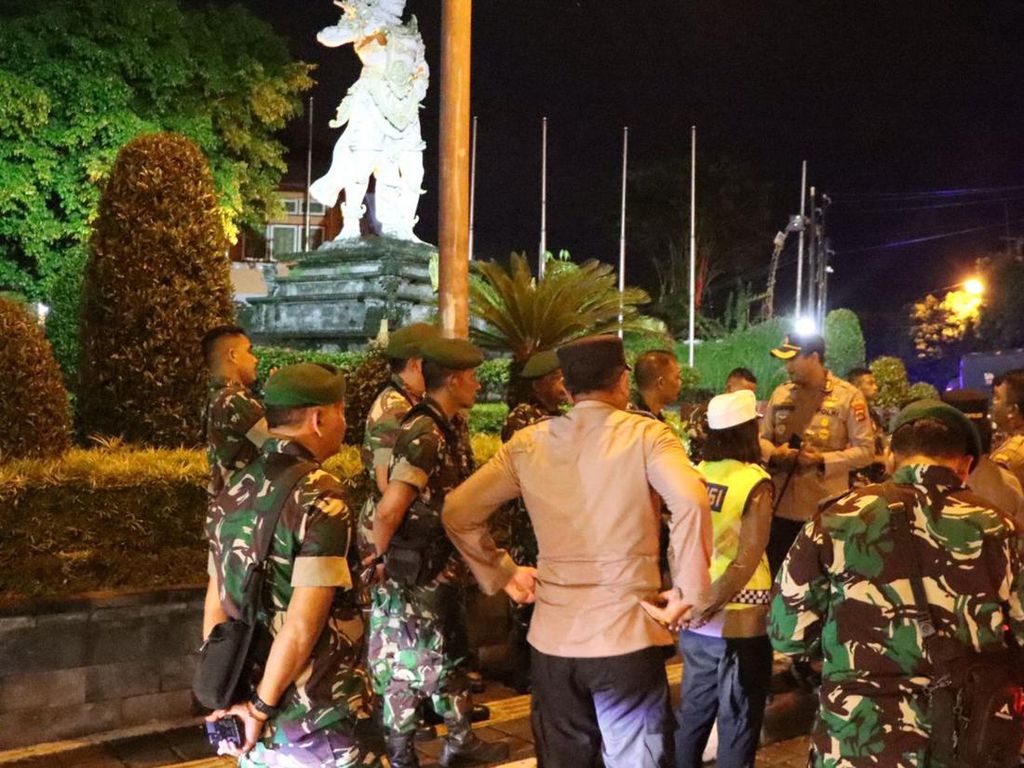 Jokowi Bakal Lewat, Polres Badung Cek Jalur Rawan Macet Jokowi Bakal Lewat, Polres Badung Cek Jalur Rawan Macet