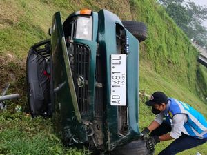 Kecelakaan di Tol Boyolali Tewaskan 3 Orang, Diduga Akibat Pecah Ban