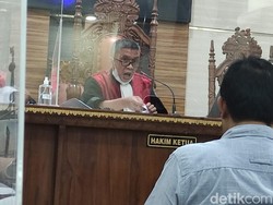 Kagetnya Hakim Banyak Titipan Warga NU di Kasus Suap Unila