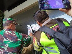 Diduga Jadi Tempat Prostitusi, OYO di Jambi Disegel Satpol PP