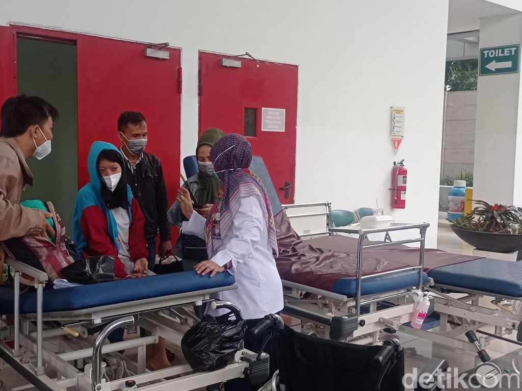 Jabar Hari Ini: Puluhan Bayi di RS Bandung Kiwari Dievakuasi