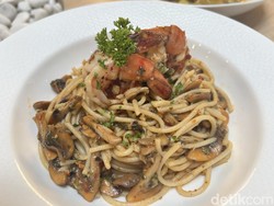 Pasta by The Park: Gurih Pedas Spaghetti Aglio Olio di Taman Literasi Blok M