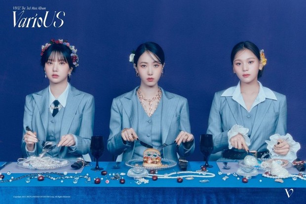 Potret VIVIZ dalam foto konsep SIDE-A untuk album VarioUS/ Foto: instagram.com/viviz_official Potret VIVIZ dalam foto konsep SIDE-A untuk album VarioUS