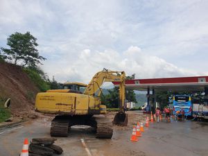 Kondisi Terkini Longsor di Rest Area 429A Tol Semarang-Solo