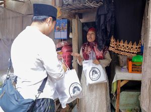 Relawan Ganjar Sumbang Peralatan Hadrah untuk Majelis Taklim di Jaksel Relawan Ganjar Sumbang Peralatan Hadrah untuk Majelis Taklim di Jaksel