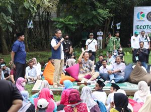 Sandiaga Puji Program Ubah Tempat Sampah Jadi Taman Kreatif di Jagakarsa
