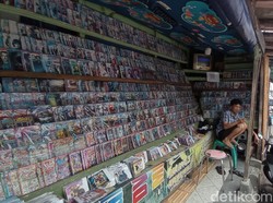 Penjual VCD Bajakan di Tasikmalaya yang Tergerus Kemajuan Zaman
