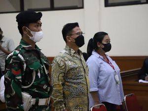 Brigjen TNI Yus Divonis 16 Tahun Bui Terkait Kasus Tabungan Perumahan TNI AD Brigjen TNI Yus Divonis 16 Tahun Bui Terkait Kasus Tabungan Perumahan TNI AD