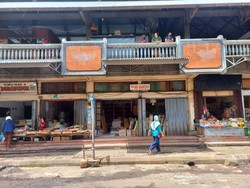 Pedagang Pasar Anyar Keluhkan Harga Bahan Pokok Jelang Kunjungan Jokowi