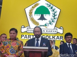 Saat Paloh Ngaku Berkeringat Jawab Alasan Bertemu Golkar Bukan PKS-PD