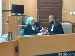 Histerisnya Terdakwa Susur Sungai Ciamis Dituntut 5 Tahun Penjara