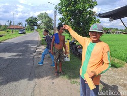 Warga Dapat Uang yang Disebar Gos A, Dibuat Wisata hingga Kebutuhan Harian