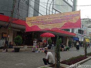Warga Tolak Keberadaan PKL di Jalan Cihideung Tasikmalaya