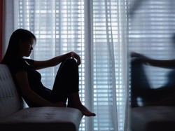 4 Zodiak Paling Lemah, Punya Hati Rentan Rapuh