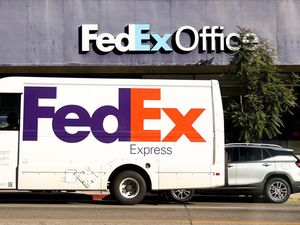 Ada Gangguan, Paket Ekspres FedEx Terlambat Dikirim Ada Gangguan, Paket Ekspres FedEx Terlambat Dikirim