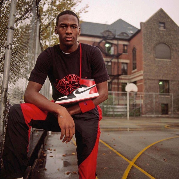 Michael Jordan dan AJ1/