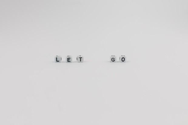 Gambar Frasa Let It Go/ Foto: pexels.com/Tara Winstead let go