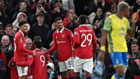 Jadon Sancho ikut terlibat dalam proses gol MU. Operan Sancho ikut mengantar rekannya menjebol gawang Nottingham. Foto: AFP via Getty Images/PAUL ELLIS
