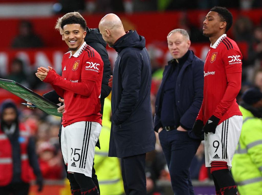 Jadon Sancho Akhirnya Tersenyum Lagi... Jadon Sancho Akhirnya Tersenyum Lagi...