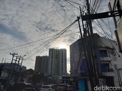 Penampakan Terkini Ruas Jalan di Medan yang Diproyeksikan Bebas Kabel