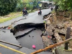 2 Jembatan di Parepare Ambles dan Hampir Putus Diterjang Banjir