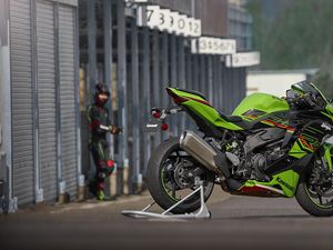 Spesifikasi Kawasaki Ninja ZX-4RR yang Digeber di Sirkuit Sentul Spesifikasi Kawasaki Ninja ZX-4RR yang Digeber di Sirkuit Sentul