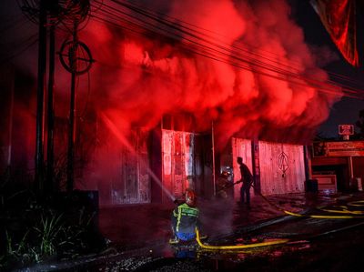 Penampakan Kebakaran yang Hanguskan Ruko di Bandung