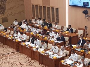 DPR Panggil Menteri ESDM Bahas Program Tahun 2023