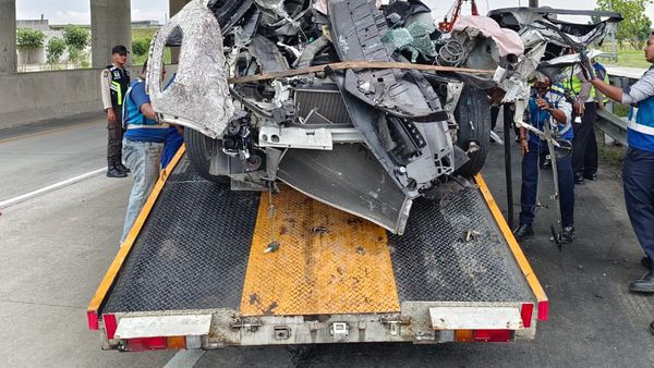 Kondisi Honda HR-V Penyok Usai Tabrak Truk di Tol Tebing Tinggi-Medan
