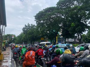 Cerita Warga Jaksel Sudah Pilih Naik TransJ tapi Masih Terjebak Macet