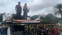Korban Indosurya Gelar Demo di Patung Kuda