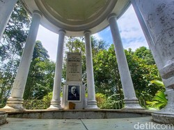 Tempat Peristirahatan Terakhir Bosscha yang Masih Terjaga