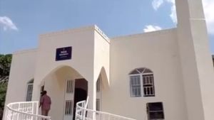 Melihat Lebih Dekat Keindahan Masjid Indonesia Ivan Gunawan di Uganda