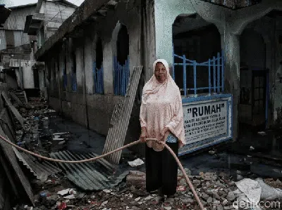 Melihat Lebih Dekat Kemiskinan Ekstrem di Kampung Apung Jakut