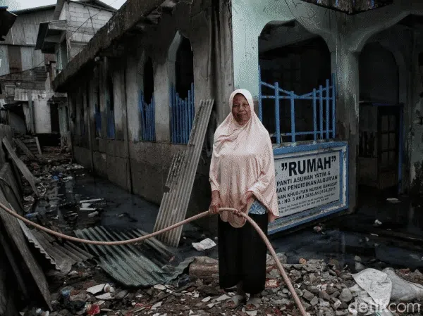 Melihat Lebih Dekat Kemiskinan Ekstrem di Kampung Apung Jakut