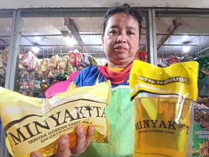 Minyakita di Kota Blitar 3 Bulan Langka, Emak-emak Beralih ke Migor Curah Minyakita di Kota Blitar 3 Bulan Langka, Emak-emak Beralih ke Migor Curah