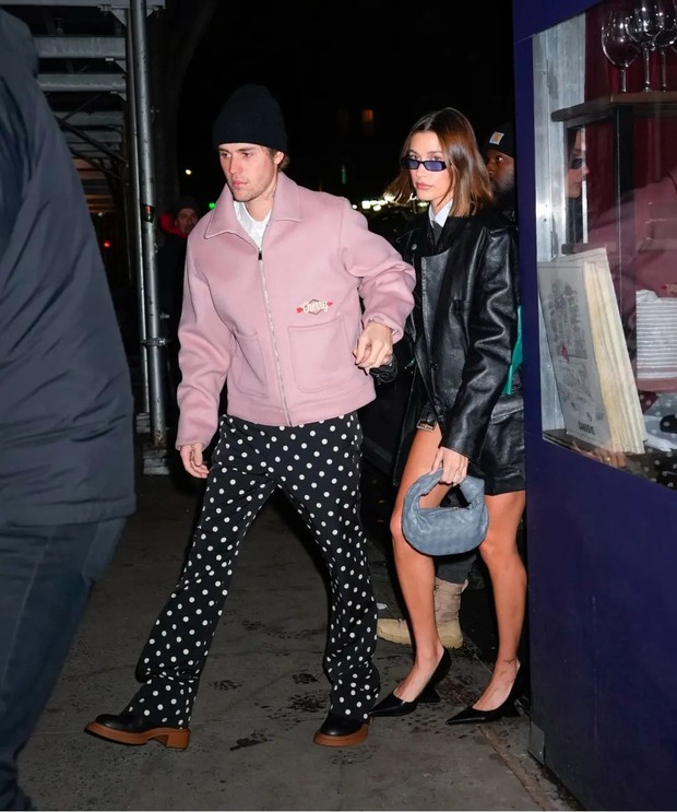 New York Night | Foto: Instagram | @haileybaldwincrphotos Gaya Justin & Hailey Bieber yang serasi nan stylish