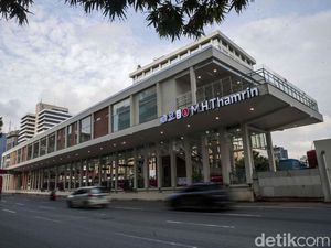 Potret Revitalisasi Halte Sarinah yang Berubah Jadi MH Thamrin