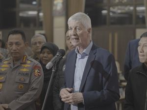 Profesor dari Converty University Puji Kapolri Gelar Kursus Pengamanan Stadion