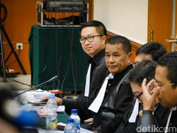 Hotman Tanya Bukti WA Difoto: Tangan Penyidik Bahkan Kutil Kelihatan